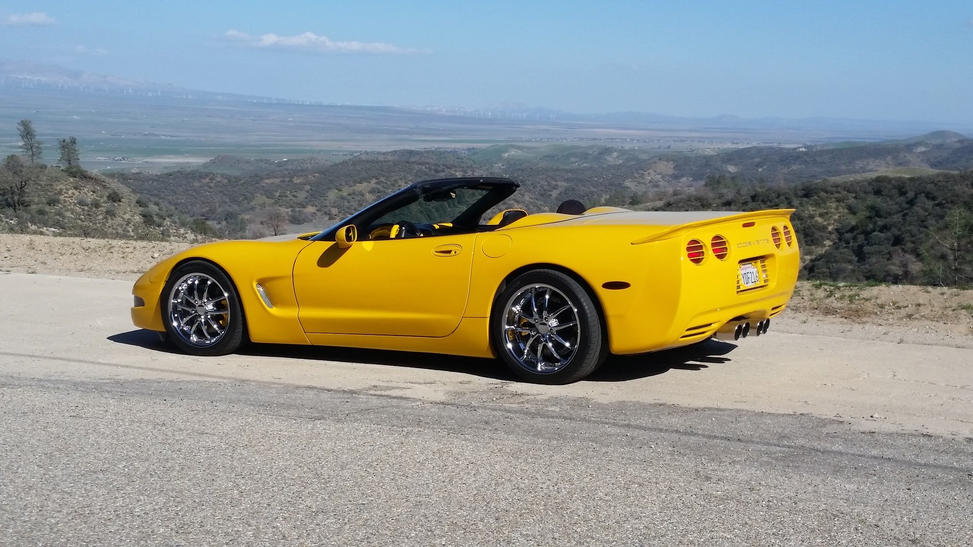 Click to Enlarge-Esc to Close Corvette Generations/C5/C5 2000 Yellow Left Side view.jpg
